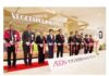 テープカットに臨むイオンリテールの井出武美社長（右から2人目）、出口洋一保土ケ谷区長（左から5人目）ら