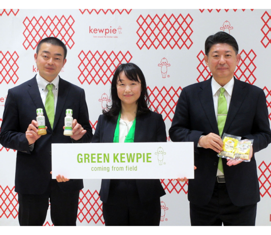 （左から）家庭用本部大山課長、研究開発本部綿貫次長、濱崎取締役（キユーピー）