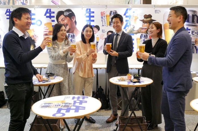 「サントリー生ビール」発売 大阪梅田で先行体験