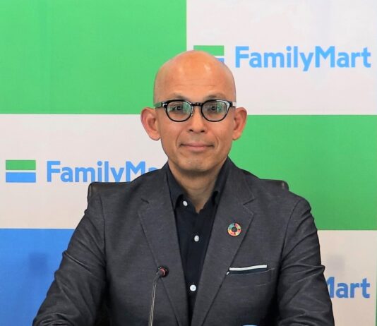 ファミリーマートの細見研介社長