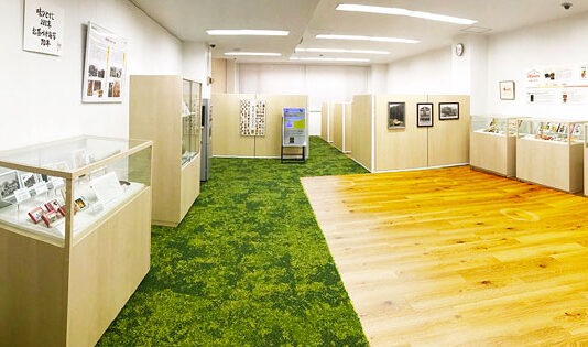 特設サイトで公開した「バーチャル展示室」（70周年特設サイト「永谷園革命」）