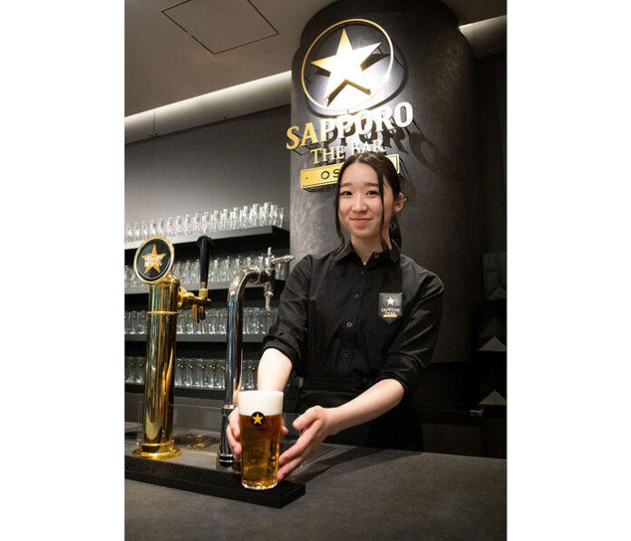 大阪に「黒ラベル THE BAR」 人気CMイメージの空間で「泡と一緒においしさを」 サッポロビール