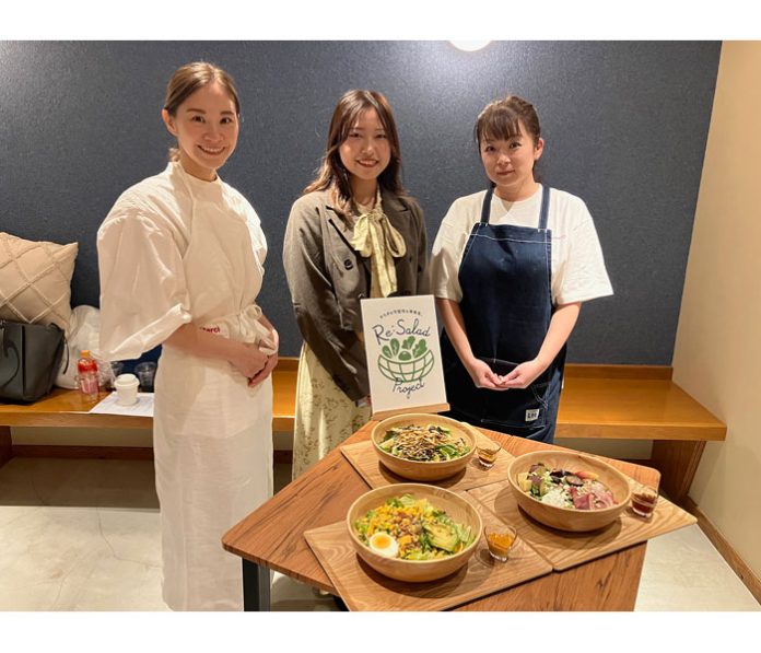 （左から）西岡麻央氏、まなみ会長（日本サラダ協会）、山岡和美店長（verde）