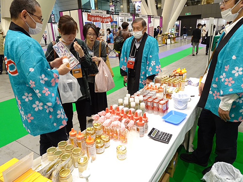 蜂蜜の多彩な魅力伝える 全日本はちみつ協同組合がイベント