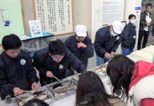 塩をもっと身近に 伯方塩業が大三島工場でイベント 鯛やさつまいもを来場者に配布(「It's SHIO Time」)