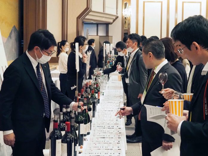 洋酒や日本ワイン 300品を一堂に 国分G本社が展示会
