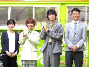 左から井上氏、加納さん、林さん、亀井氏 - 食品新聞 WEB版（食品新聞社）