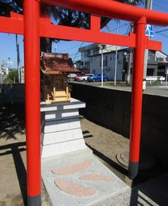 「柿の種神社」 - 食品新聞 WEB版（食品新聞社）