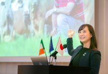 アイルランド産ビーフ&ラム 業界向けにセミナー 高品質・持続可能性をアピール プレゼンテーションを行うバリフ香蓮氏