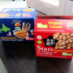 「新潟の星 甘から」と「ふんわり名人 チーズもち」のケース