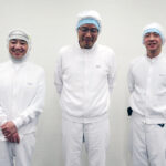 松島和浩社長（中央）