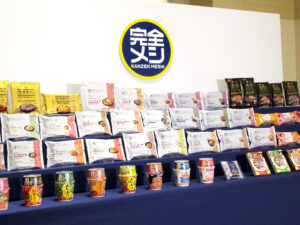 即席食品・冷凍食品など豊富な品ぞろえ