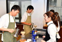おいしく淹れるポイント伝授 「コーヒー教室」70周年 “喫茶文化”を未来へ キーコーヒー 70周年を迎えた「コーヒー教室」