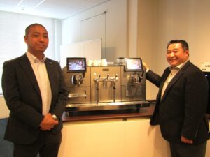 左から営業本部ビジネスソリューション統括テクニカルロジ営業部CS営業ユニットユニット長の長谷川哲生氏森田聖信担当課長 左から営業本部ビジネスソリューション統括テクニカルロジ営業部CS営業ユニットユニット長の長谷川哲生氏、森田聖信担当課長