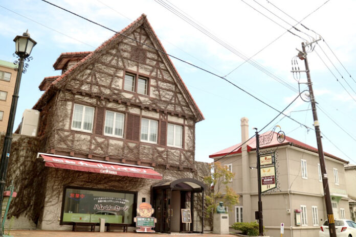 復刻商品を販売するレイモンハウス元町店