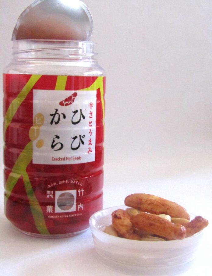 外したスクリューキャップは、中身の受け皿にもなりうる