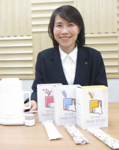 マーケティング本部麦茶紅茶健康茶ブランドグループの根本有里氏 マーケティング本部麦茶・紅茶・健康茶ブランドグループの根本有里氏