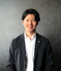 取材に応じた栗山社長 取材に応じた栗山社長