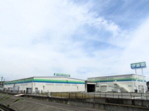 伊藤園ティーファクトリー静岡第一工場の建屋の一部 伊藤園ティーファクトリー静岡第一工場の建屋の一部