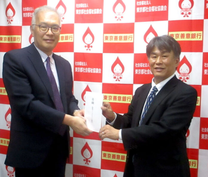 鳥田浩平副会長㊧と河野泰幸理事長