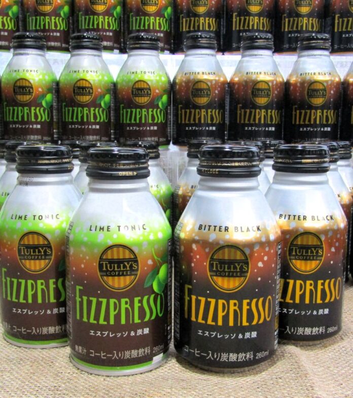 左から「TULLY’S COFFEE FIZZPRESSO LIME TONIC（フィズプレッソ ライムトニック）」と「同 FIZZPRESSO BITTER BLACK（フィズプレッソ ビターブラック）」