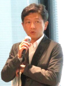 企画部の松沼孝副部長 企画部の松沼孝副部長