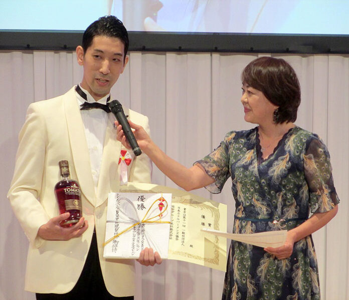 グランプリに輝いた山形昇司さん