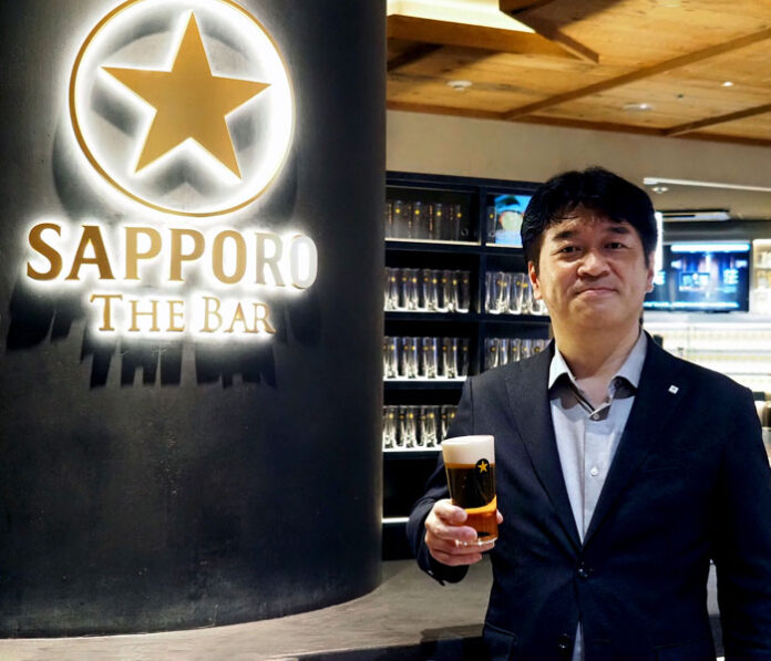 リニューアルした店内で永井敏文氏