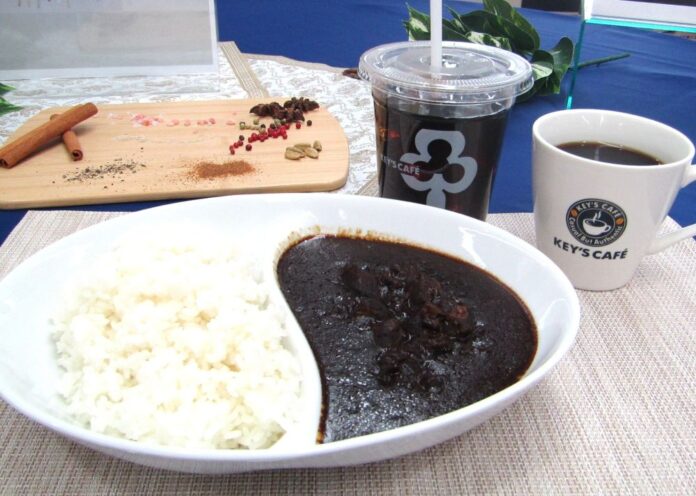 黒カレーとコーヒーとのマリアージュ