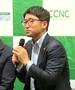 三幸製菓の秦野勝義取締役経営本部長
