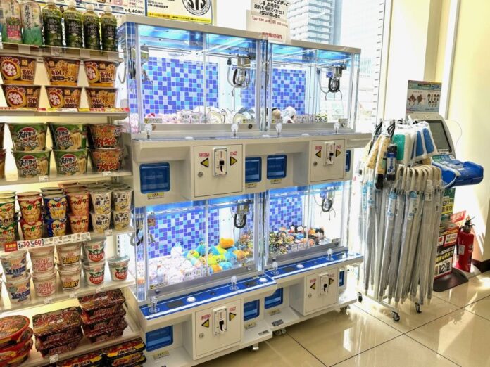 ローソンに導入された「クレーンゲーム」
