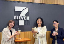 左から味の素AGF広域支社第三営業グループの柿沼妃伽氏、西尾氏、プライムデリカ商品本部フードイノベーション部の残間楓係長