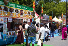 盛大に「スリランカフェス」 紅茶やカレーなどフードや料理を紹介 スリランカ料理で賑わう屋台