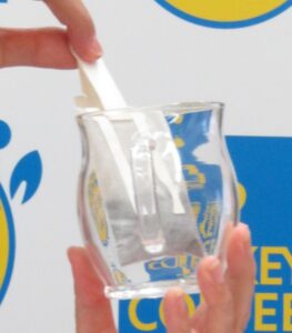 上下に振る時間を変えることで好みの濃さに調整可能