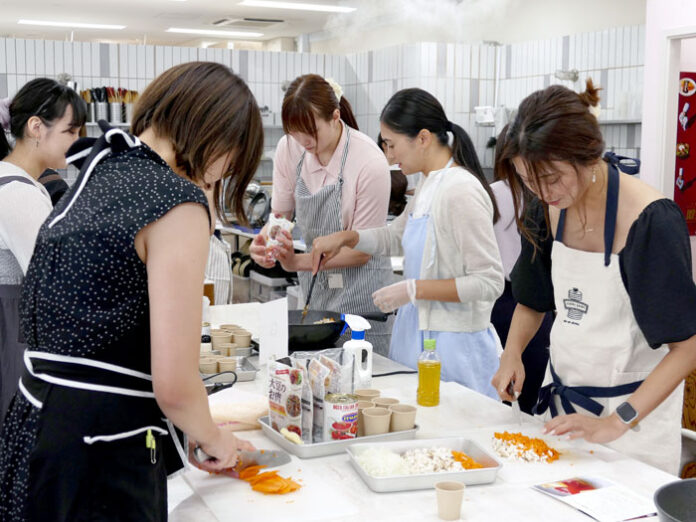 マルコメ 小泉勇人氏招き料理教室 発酵食品の魅力紹介