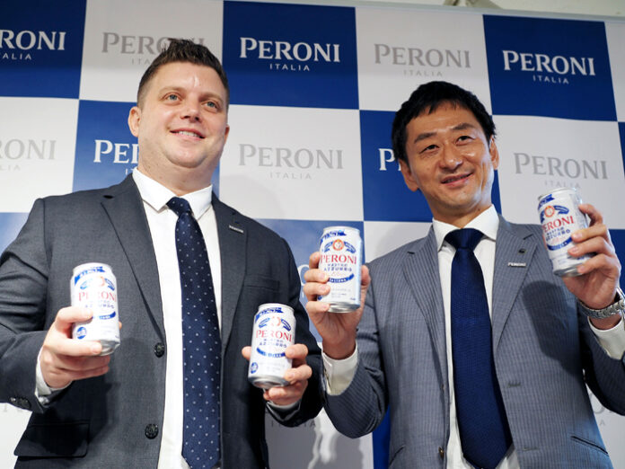 ニック・ラークワージー氏㊧と龍道友和氏