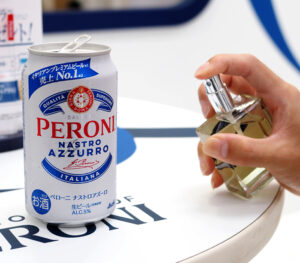 シトラスの香りを吹きかけて