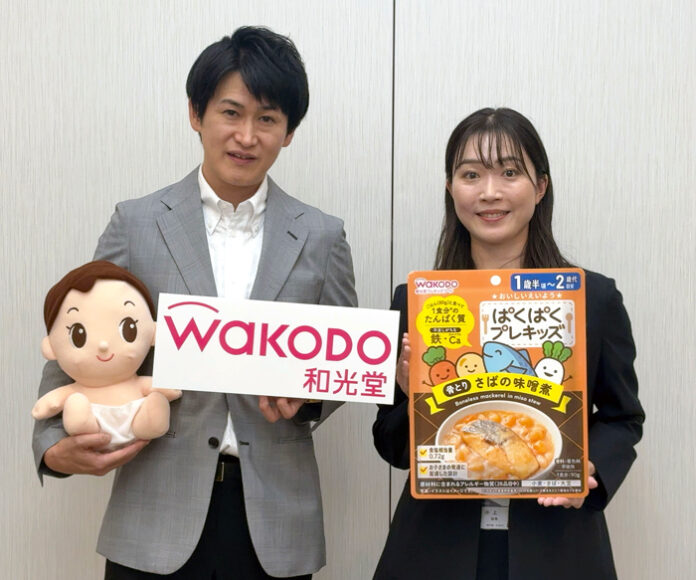 高橋岳春部長㊧とコンシューマー事業本部マーケティング四部の井上咲希主任