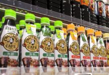 「クラフトボス」濃縮飲料で47都道府県ご当地の味わいを提案 その目的は? サントリー食品インターナショナル 売場に並ぶ「割るだけクラフトボスカフェ」