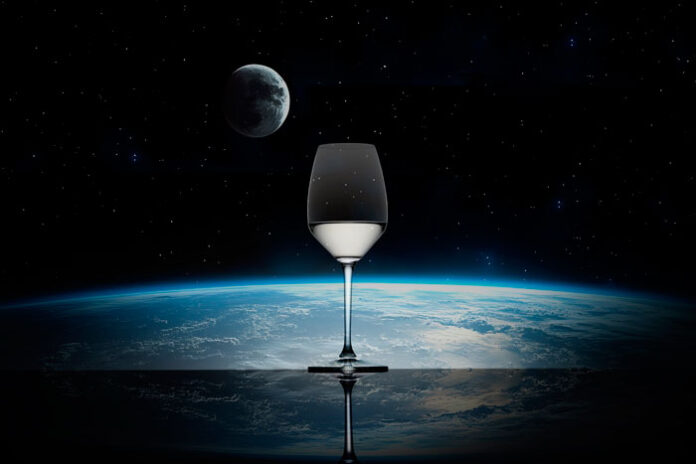 宇宙空間で酒造り