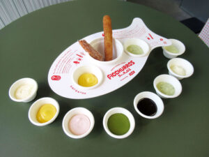 8種類のソースから選べる