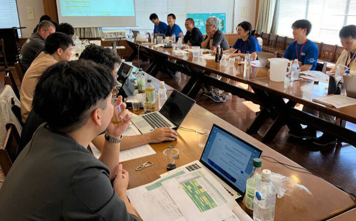 官能評価会の様子 官能評価会の様子