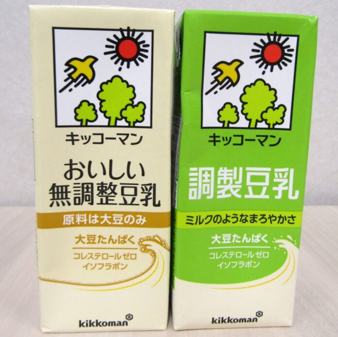 左から「調製豆乳」と「おいしい無調整豆乳」