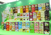 「豆乳フェス」に約3万3000人が来場 豆乳を使った麻辣湯やあんパンなど幅広いメニューを提供 キッコーマンソイフーズ 会場では「キッコーマン豆乳」の200mlパック全種類を販売