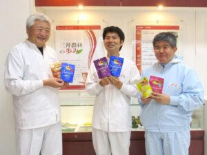 左から三井農林の山崎祥宏さん行本考潔さん落合俊之さん 左から三井農林の山崎祥宏さん、行本考潔さん、落合俊之さん