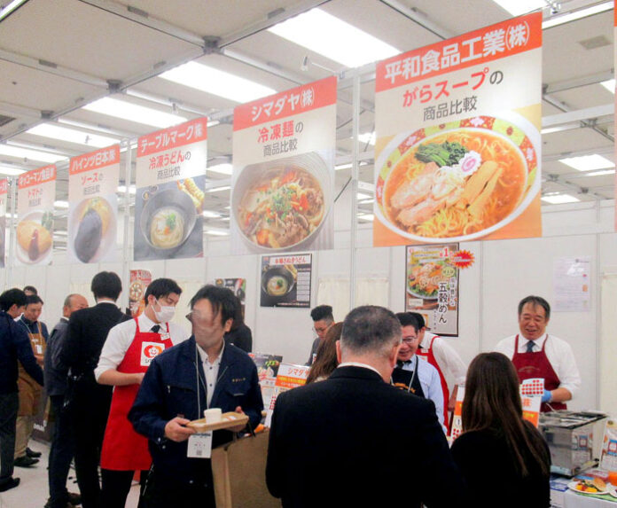 メーカー14社が食べ比べを実施した「適材適食」コーナー