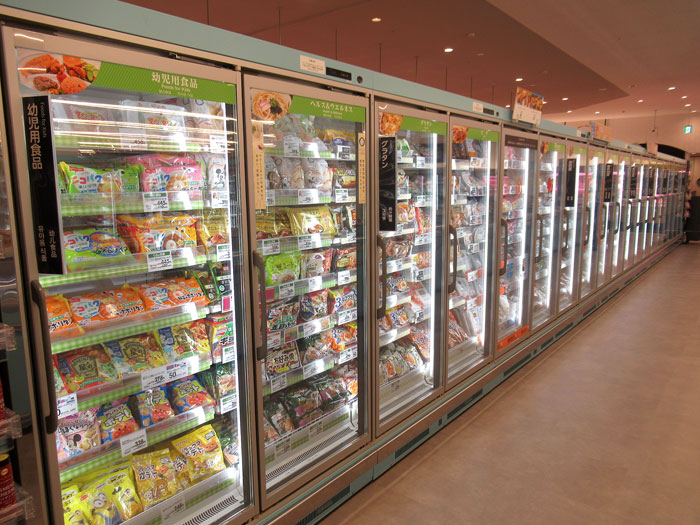 大手食品メーカー コスト高と節約志向に対応 ニチレイ、日清食品ら低