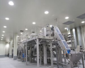 稼働前のポテトチップス製造ライン 稼働前のポテトチップス製造ライン