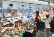 イオン 人気の青森フェアに人だかり 近畿中四国116店で イオン 人気の青森フェアに人だかり 近畿中四国116店で