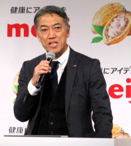 明治の萩原秀和執行役員グローバルカカオ事業本部長
